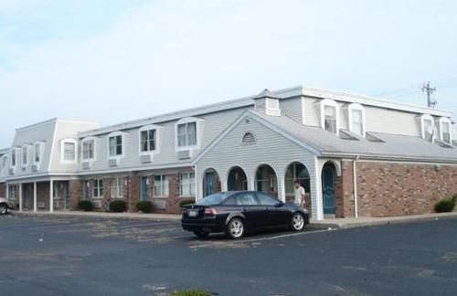 Red Carpet Inn Piqua — hotel in Piqua