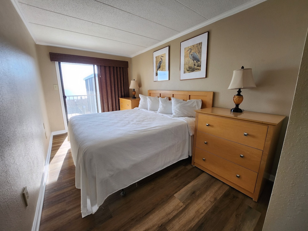 Saint Tropez by Capital Vacations - photo 2