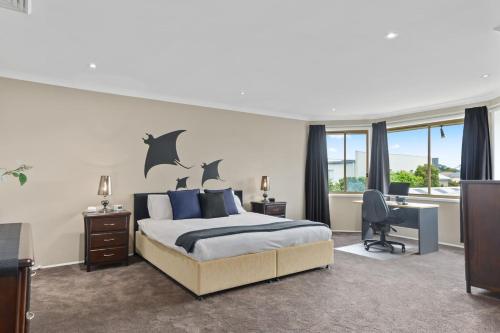 'Pineview Escape' Generous Comfort for Families — hotel in Shellharbour