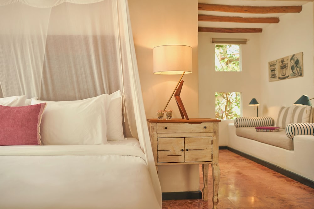 Ser Casasandra Boutique Hotel