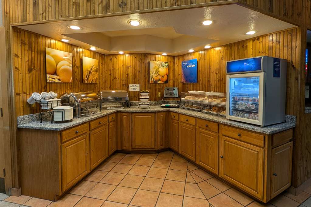 Comfort Inn Near Vail Beaver Creek - photo 22