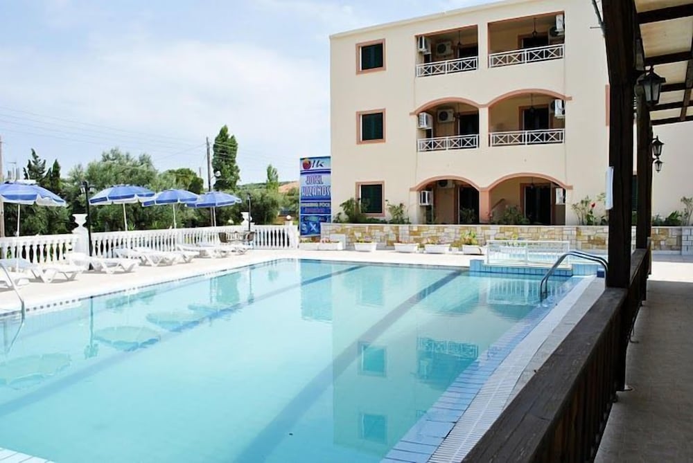 Kozanos - carbon neutral hotel in Zakynthos