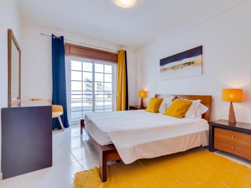 Central 2bdr apartment in Quarteira — 4-Star Luxury Hotel in Quarteira, Portugal