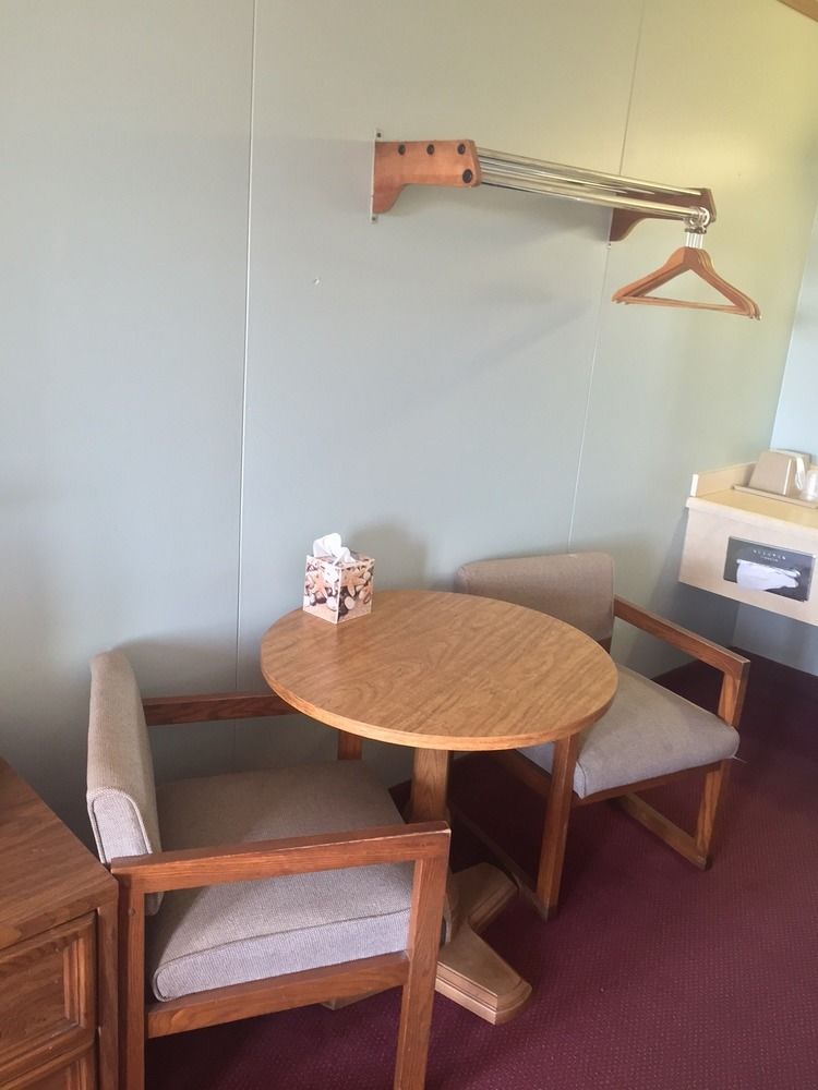 Greenbrier Inn - photo 36