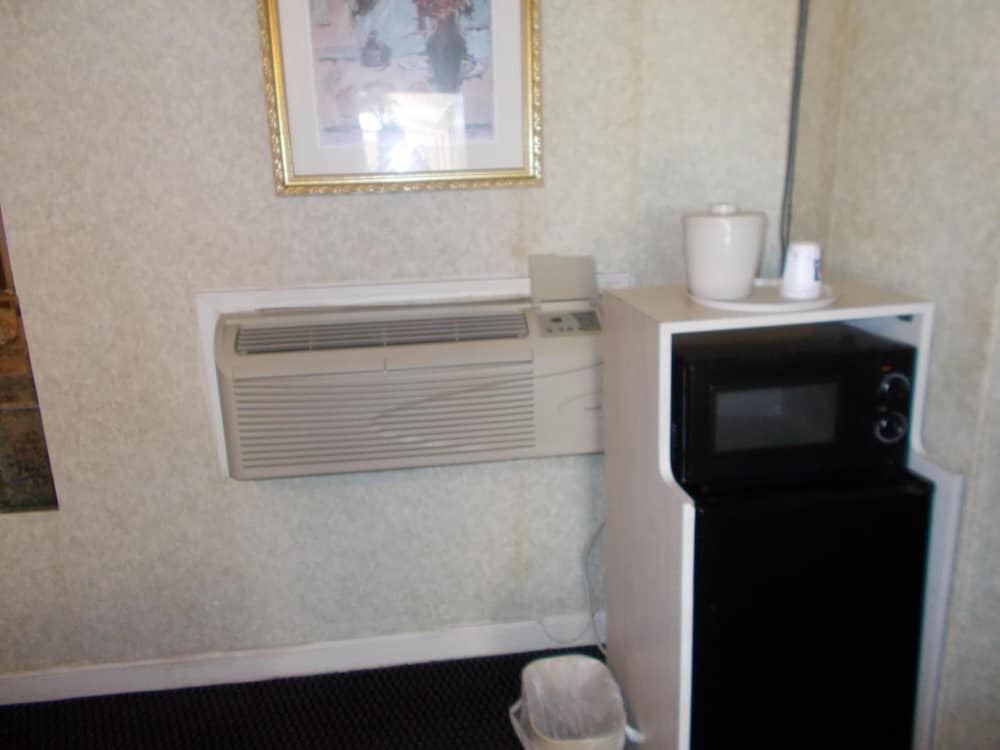 Hillside Motel - photo 25