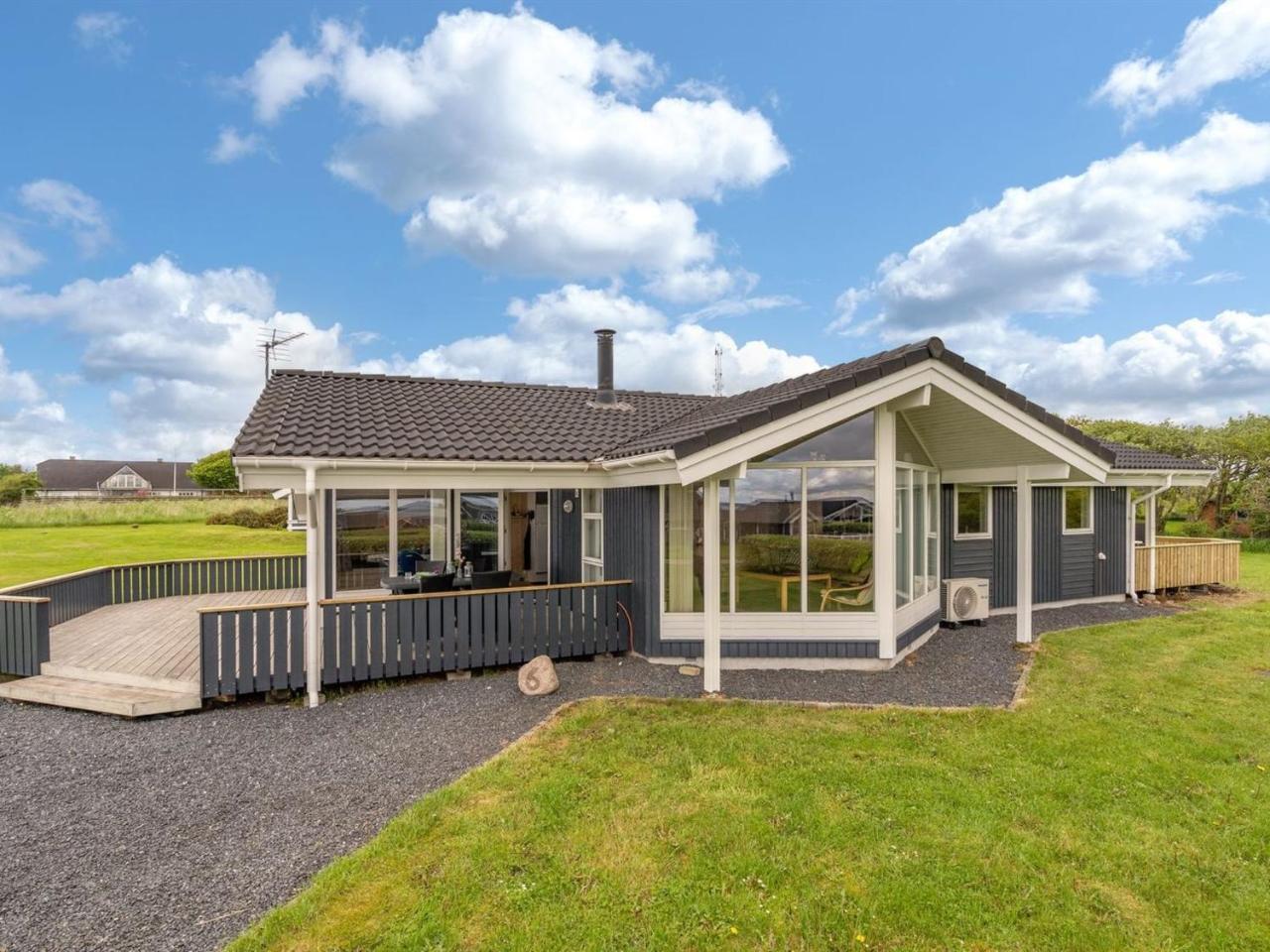Holiday Home Lucio 350m to the fjord by Interhome — 4-Star Luxury Hotel in Vinderup, Denmark