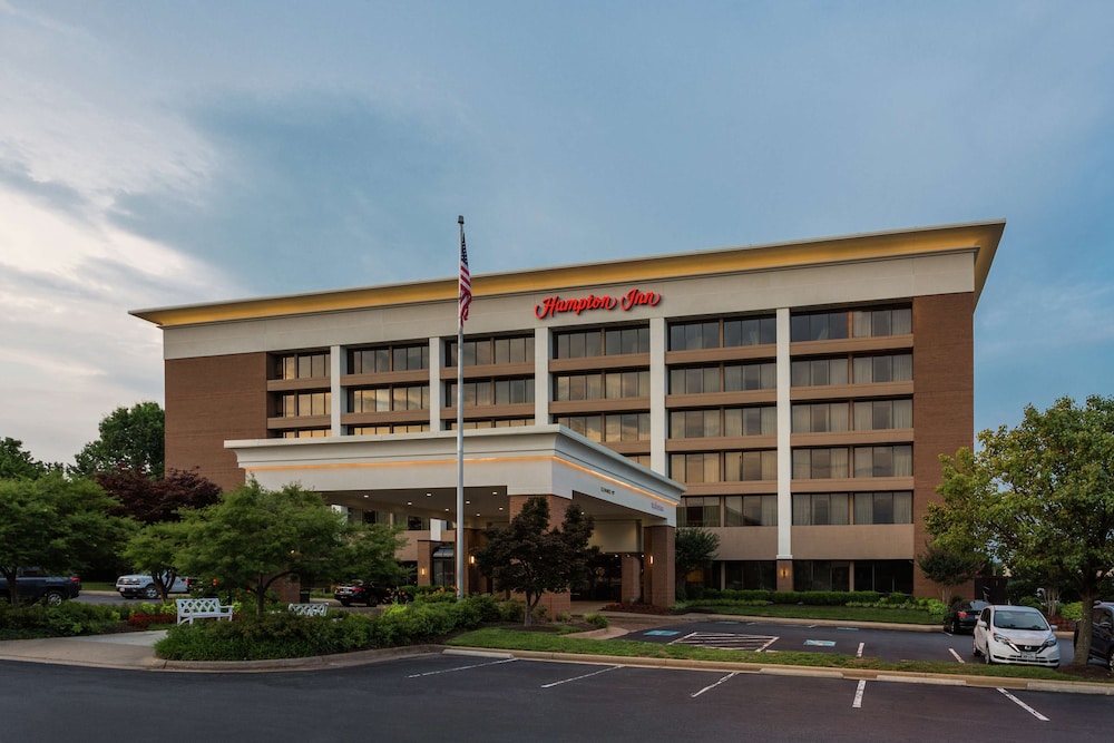 Hampton Inn Manassas - photo 38