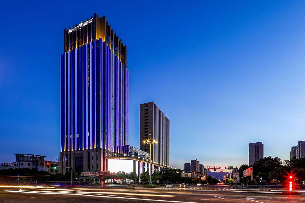 Howard Johnson By Wyndham Longxiang Hotel Ningbo in Ningbo, People's Republic of China
