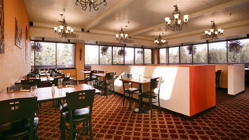 Golden Lion Hotel - photo 23