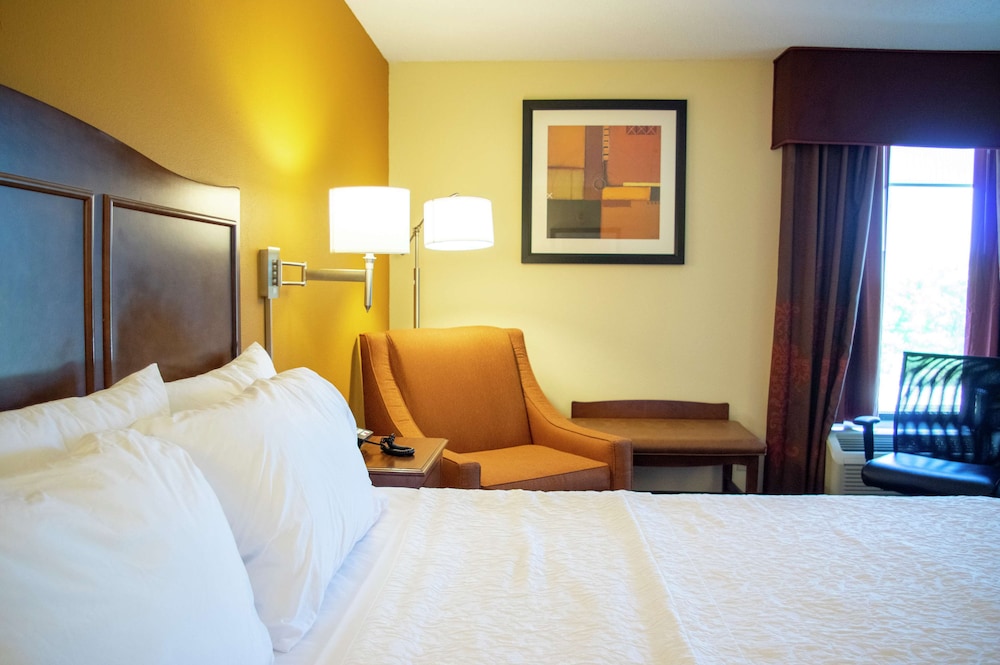 Hampton Inn St. Louis Chesterfield - photo 8