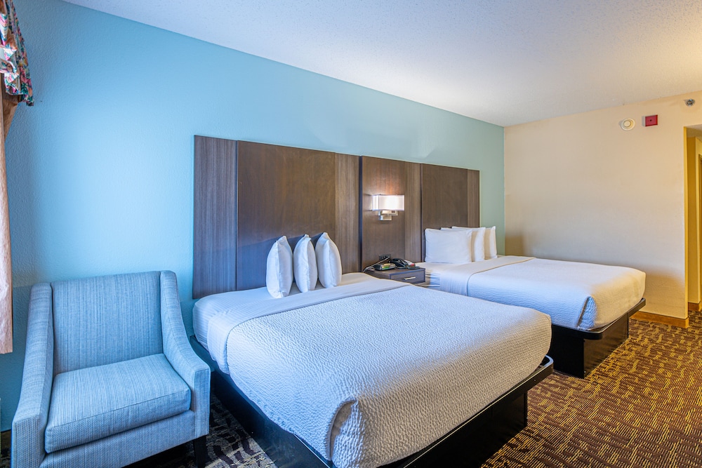 River Bend Inn - photo 12