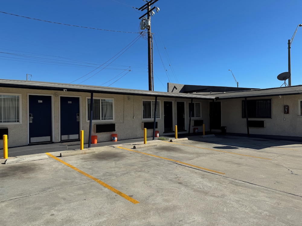 Hiland Motel - photo 27