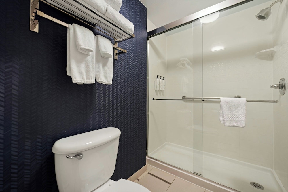 Fairfield Inn By Marriott Amesbury - photo 23