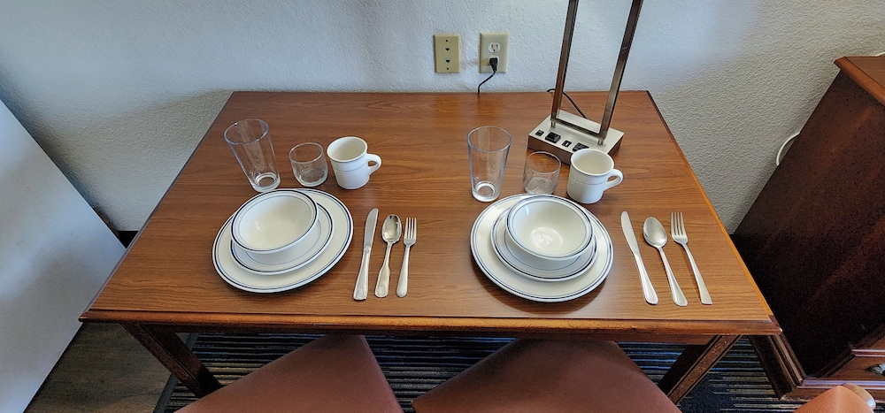 All Towne Suites - photo 16