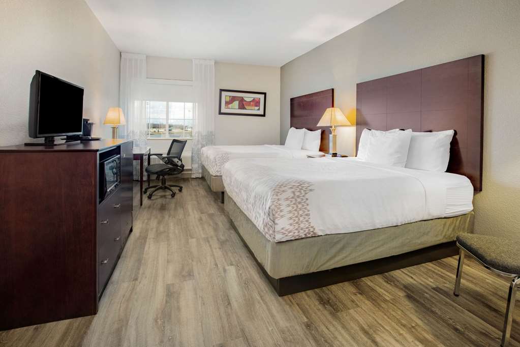 La Quinta Inn & Suites by Wyndham McKinney - photo 30