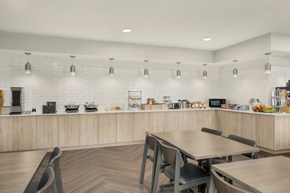 Fairfield by Marriott Mt Pleasant - photo 38