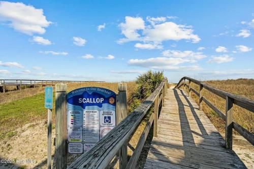The Coastal Nest — Carolina Beach — photo 5
