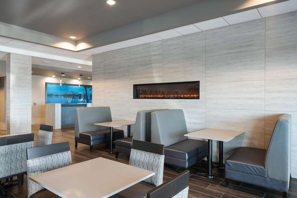 Comfort Suites Kennewick At Southri - photo 65