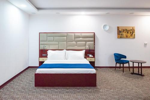 Denis hotel