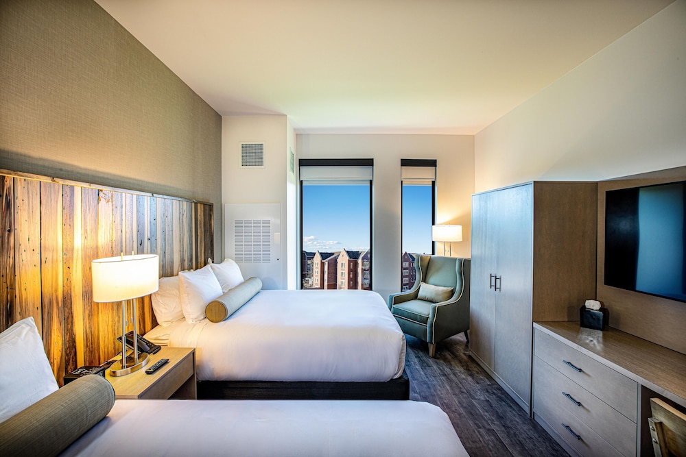 Hotel Maverick - photo 12