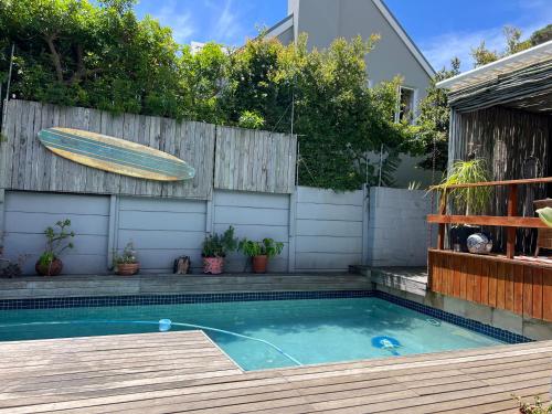 Pool 3 Bedroom House with En suite and King Size beds