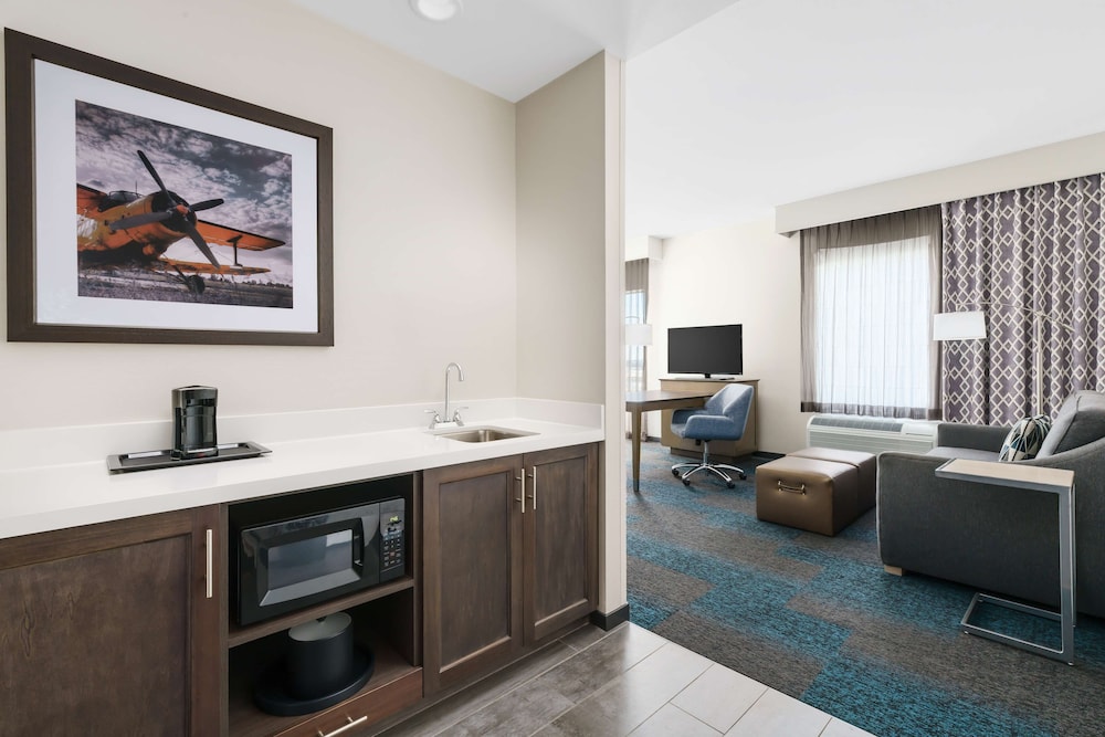 Hampton Inn & Suites LAX El Segundo - photo 24
