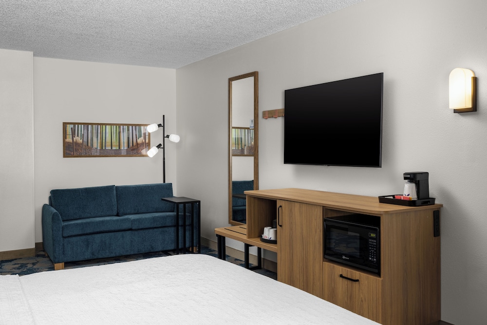 Hampton Inn Miami Airport West - photo 9