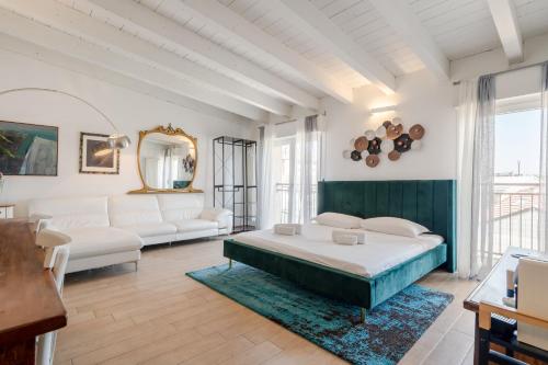 GuestHost Porto di Mare Bilo & Mono Apartments — 4-Star Luxury Hotel in Milan, Italy