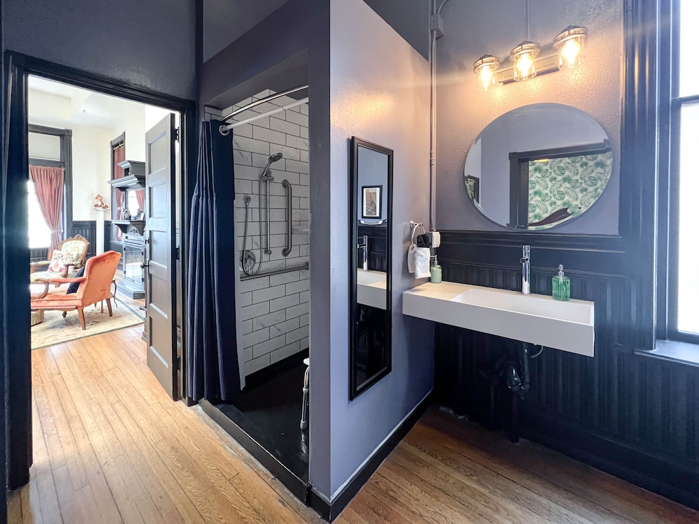The Oliver Inn Duluth Hotel Near Canal Park - photo 81