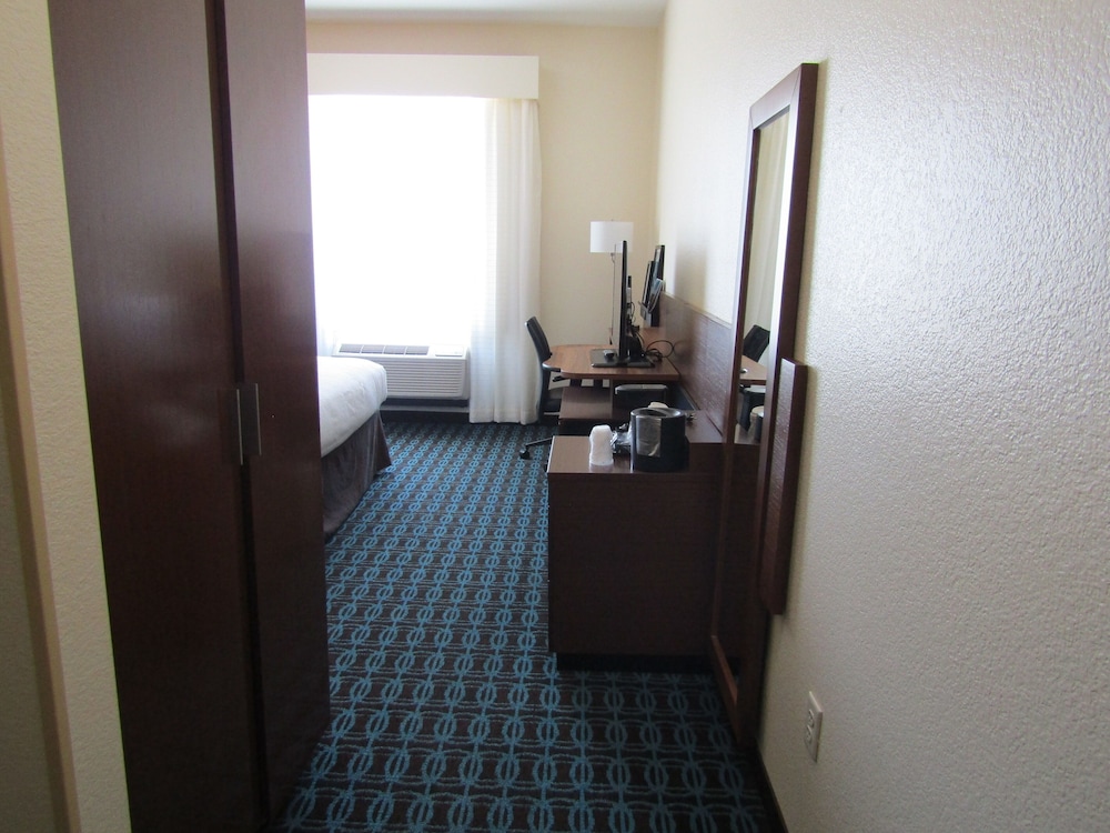 Fairfield Inn & Suites by Marriott Sidney - photo 4
