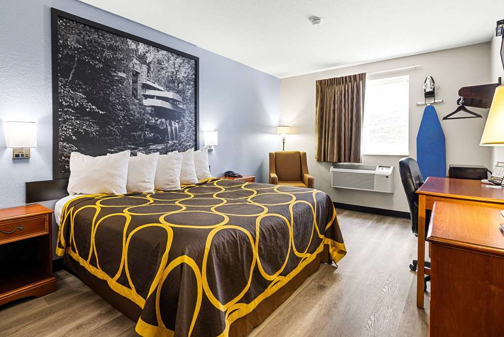 Super 8 by Wyndham Pittsburgh Monroeville - photo 25