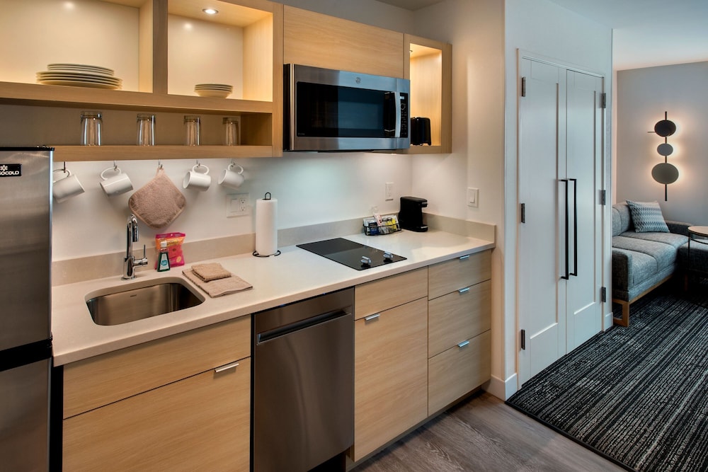 TownePlace Suites by Marriott Portland Airport ME - photo 13