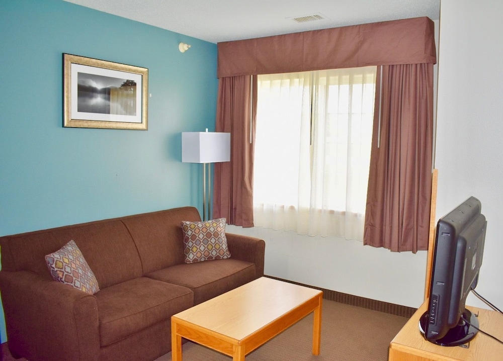 MainStay Suites Cedar Rapids North Marion - photo 8
