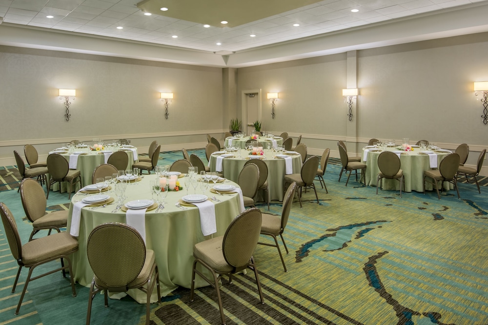 Crowne Plaza Charleston Airport Conv Ctr by IHG - photo 66