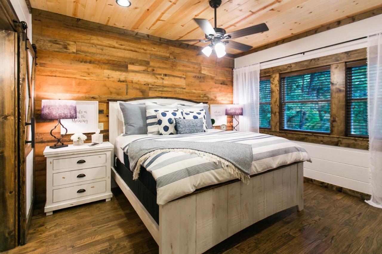 Free At Last in Broken Bow, United States