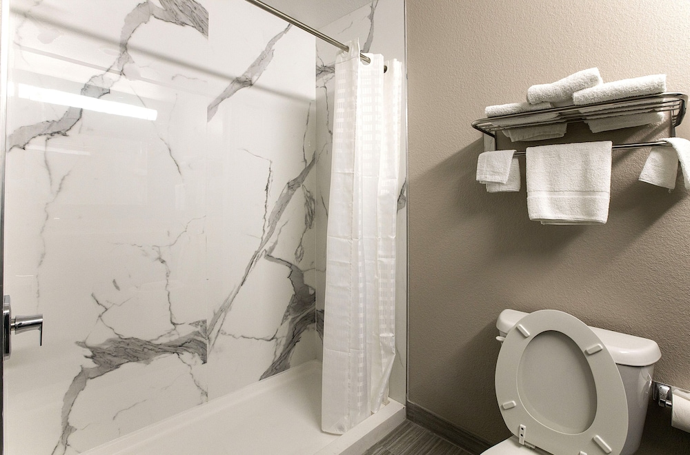 Express Inn - photo 12