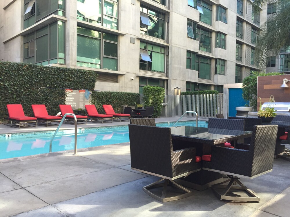 Corporate Suites Downtown In The Heart of LA - photo 36