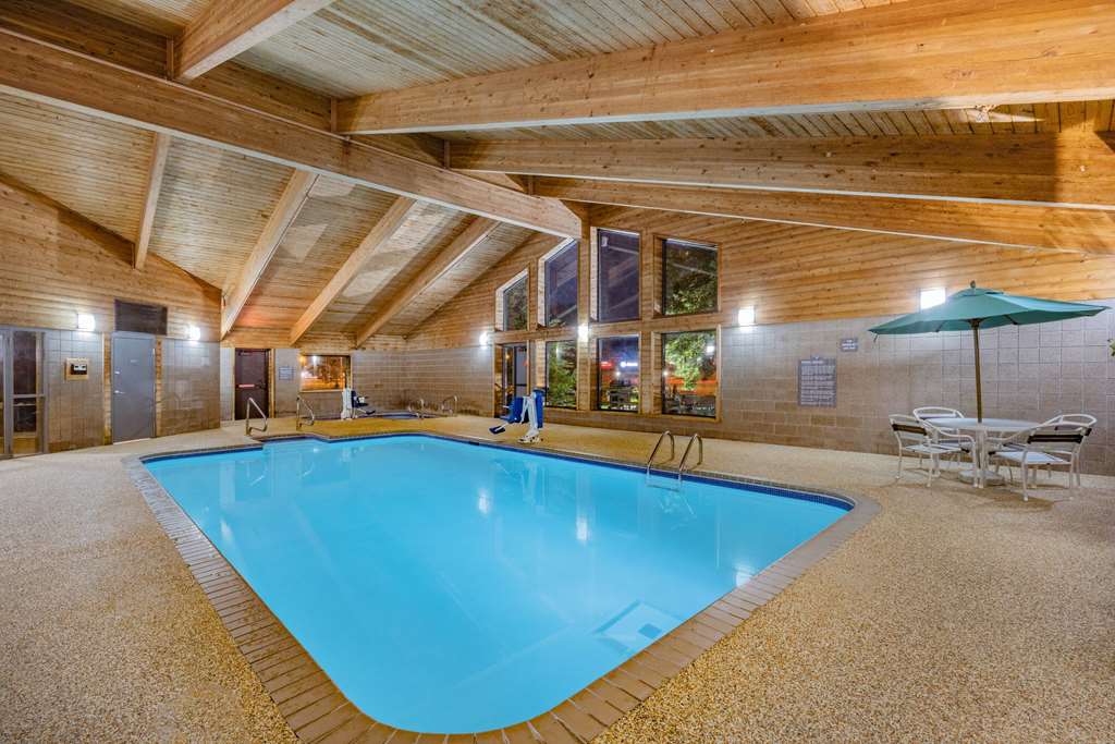 AmericInn by Wyndham Apple Valley - photo 6