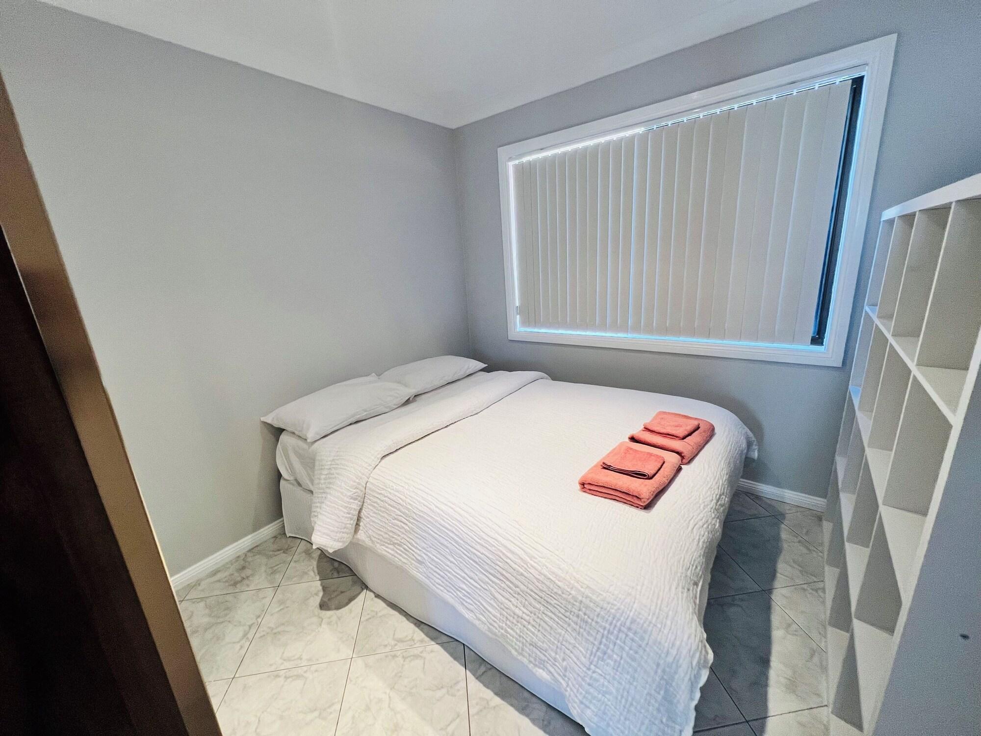 Ocean View Retreat For Family Getaways Wollongong — Cringila