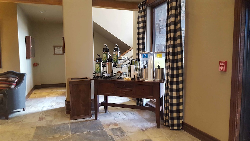 The Miners Club - photo 18