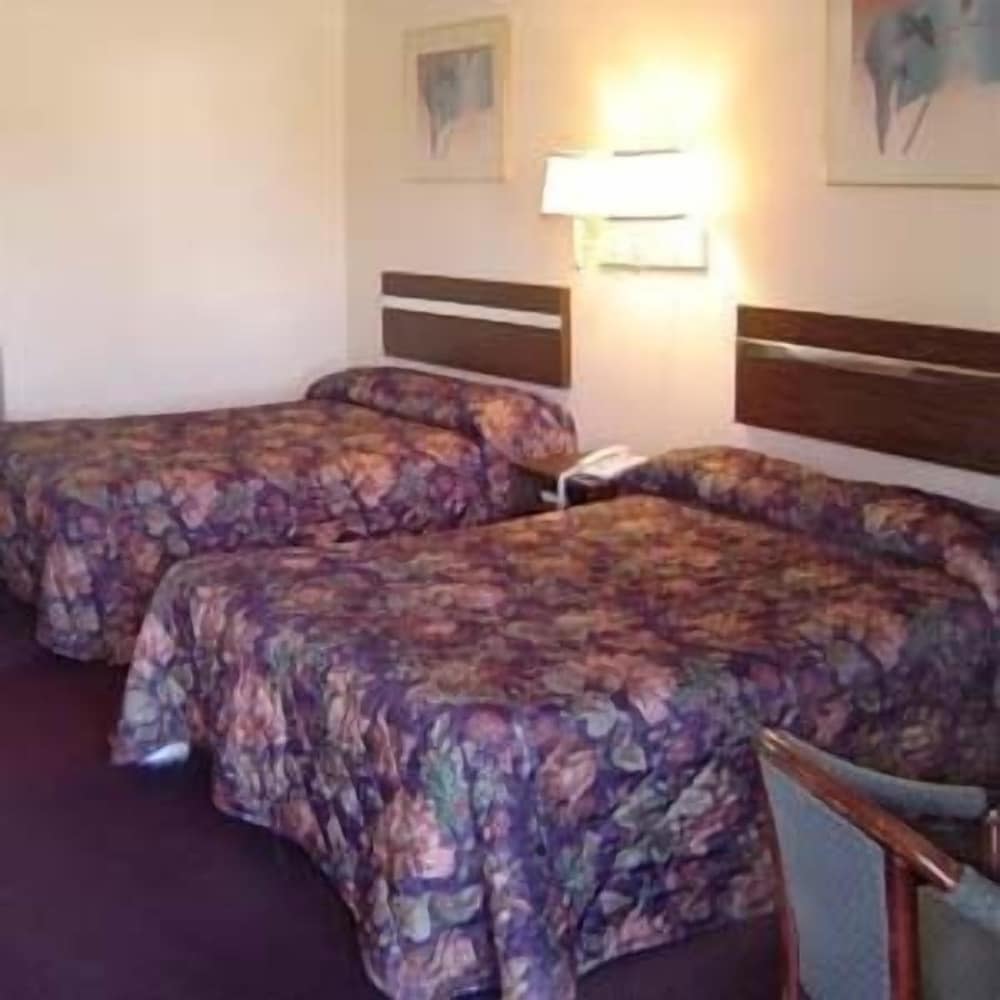 Budget Inn Gadsden - photo 4