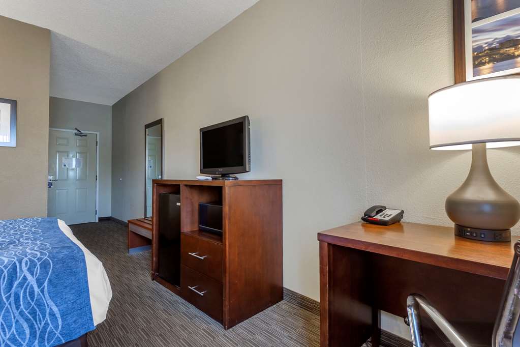 Comfort Inn Rockford near Casino District - photo 24