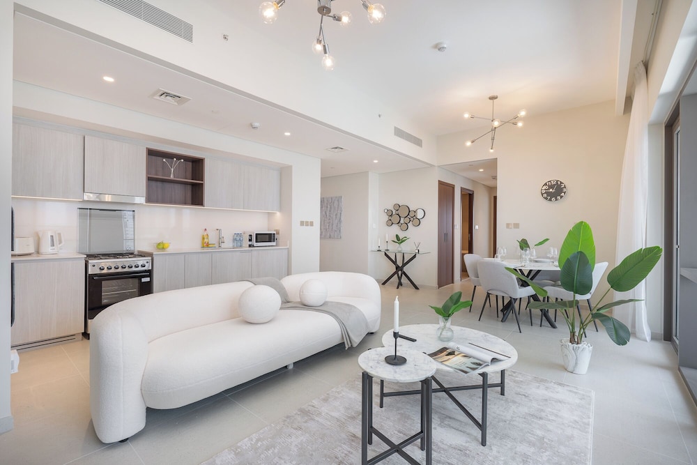 New Listing Vida Creek Beach Beach Acces — 4-Star Luxury Hotel in Dubai, United Arab Emirates