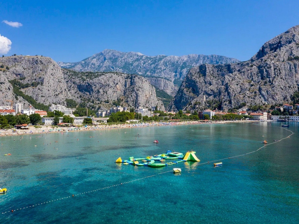 Central Apartment Boho Omis River and Sandy Beach — 4-Star Luxury Hotel in Omis, Croatia