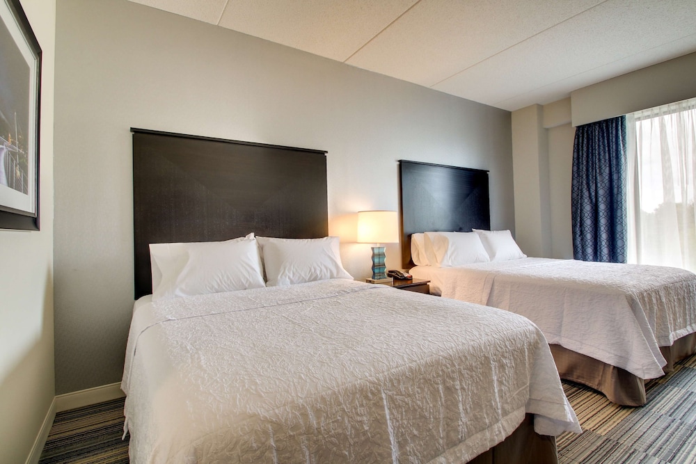 Hampton Inn & Suites Greenville Airport SC - photo 15
