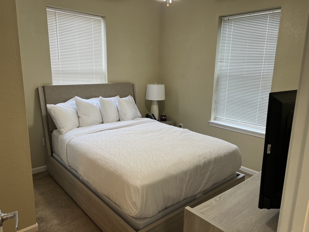 Washburn Hotel Suites - photo 9