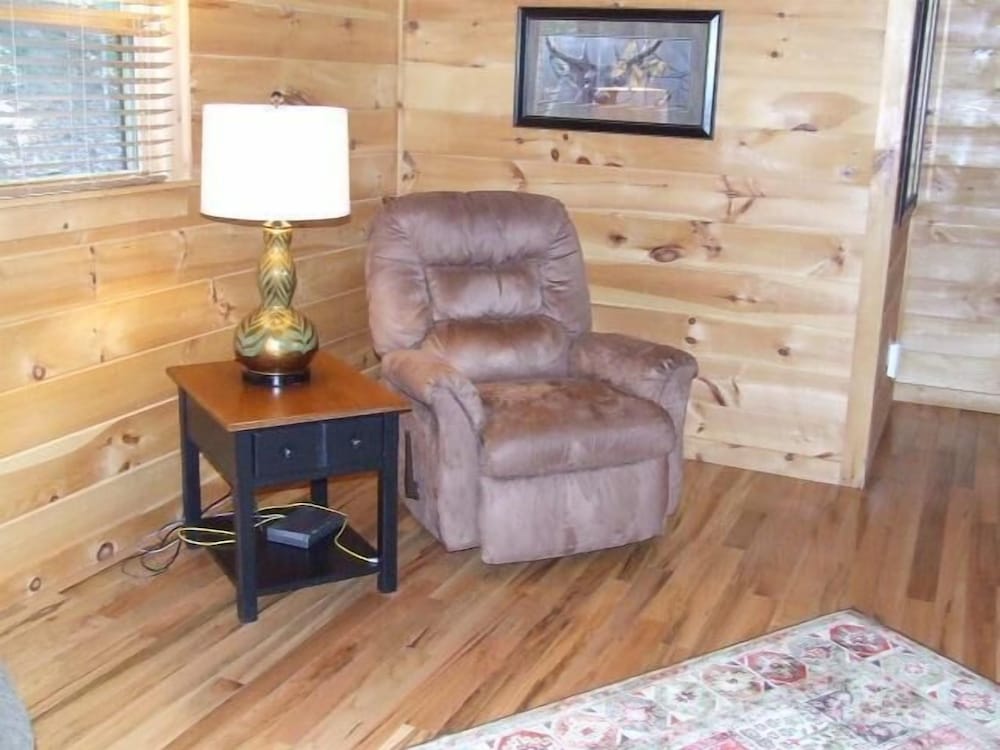 High Camp Nevaeh Cabin Rentals — 4-Star Luxury Hotel in Blue Ridge, United States