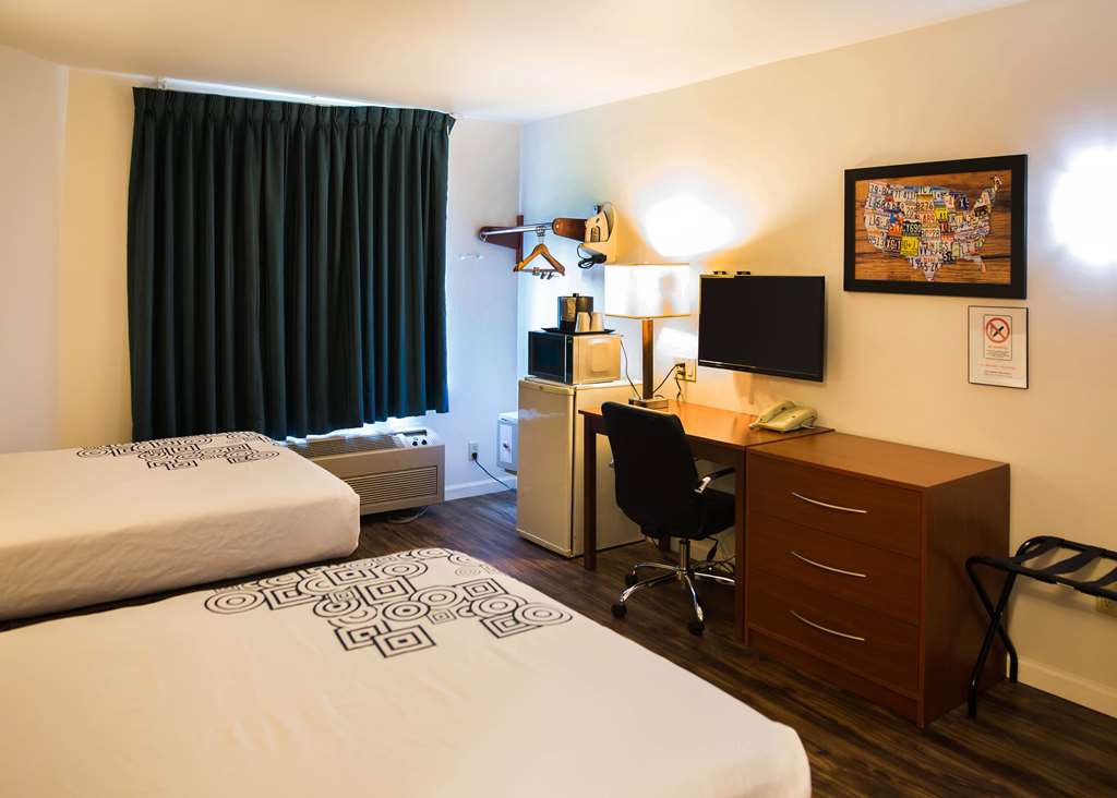 Econo Lodge Harrisburg Hershey North - photo 10