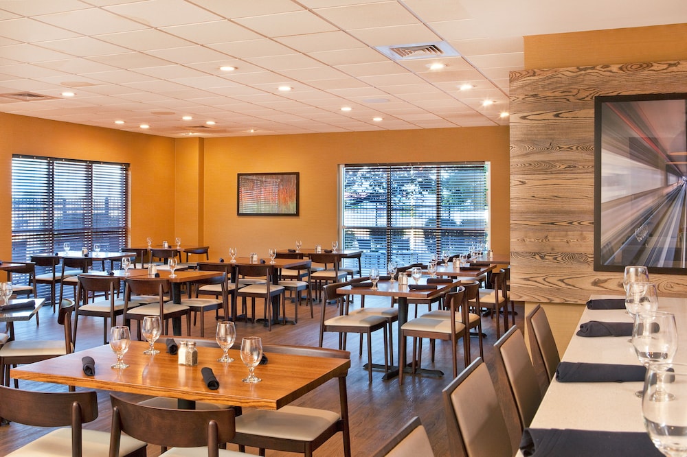 Holiday Inn Little Rock Presidential Dwntn by IHG - photo 20