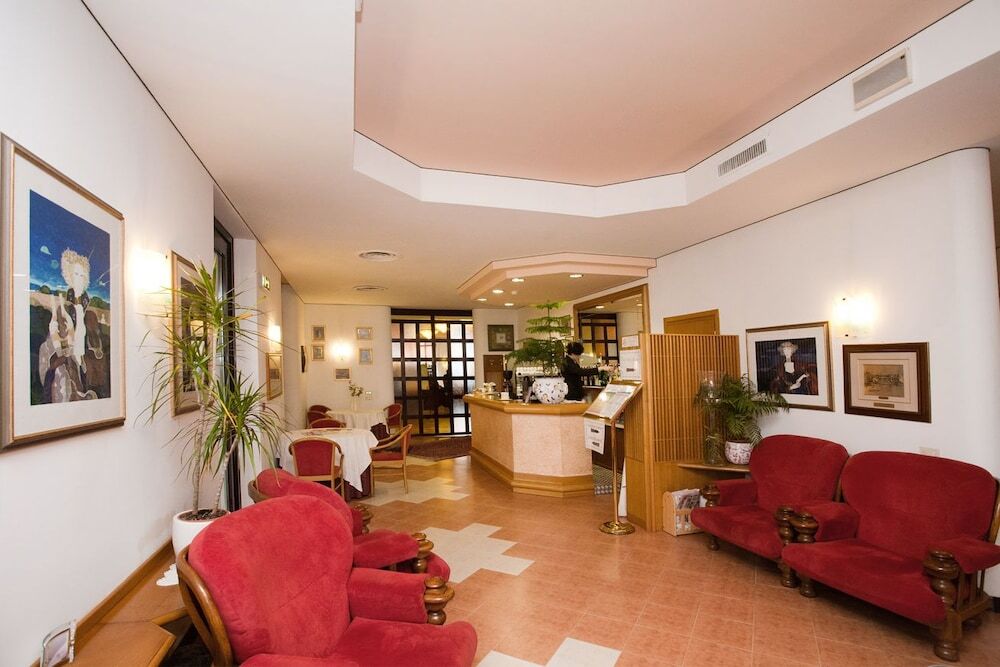 Park Hotel Le Magnolie — 4-Star Luxury Hotel in Badia Polesine, Italy